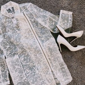 BCBGeneration Optic White Embroidered Trench